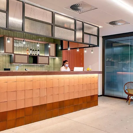 ホテル Orangine 4*